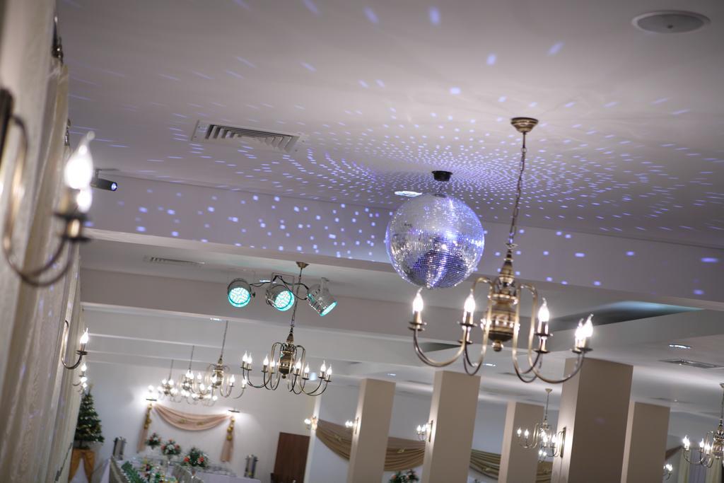 Hotel Stara Fabryka Malogoszcz Εξωτερικό φωτογραφία