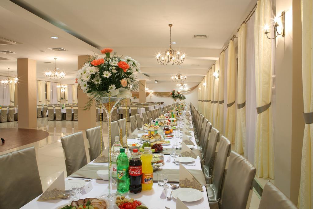 Hotel Stara Fabryka Malogoszcz Εξωτερικό φωτογραφία